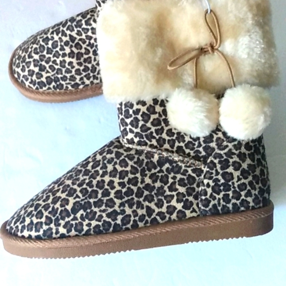 US SPORT GIRLS LEOPARD FAUX FUR ANKLE BOOTIES SIZE 2 NWOT - Picture 4 of 11